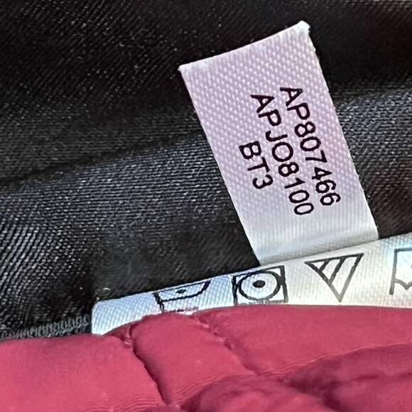 Andrew Marc Womens Puffer Vest Small Burgandy/Black Padded Sleeveless Jacket Zip - Picture 9 of 12